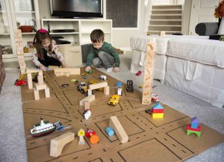 Cele mai distractive activitati cu copilul in casa