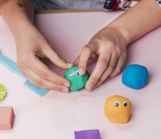 Idei de activitati handmade si artistice pentru copii