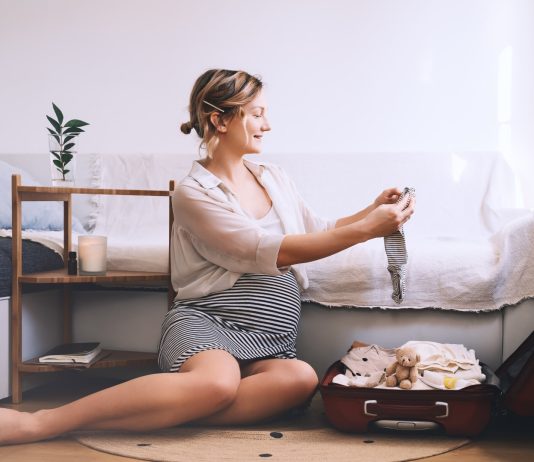 Bagajul pentru maternitate: Ce trebuie să ai cu tine? Ghid esențial