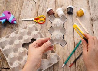 10 costume creative din materiale reciclabile pentru băieți