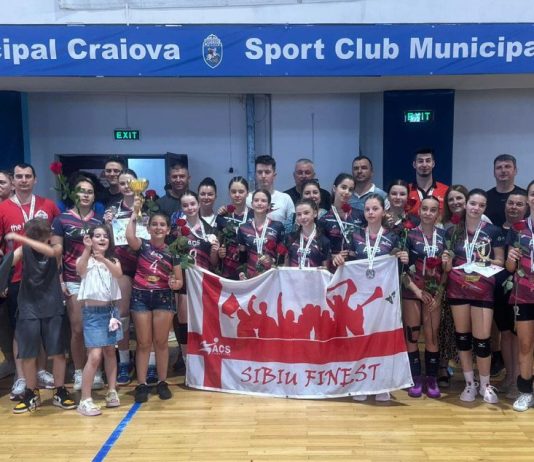 La Craiova s-a jucat turneul final al campionatului feminin de minivolei U13 — Dinamo a câștigat titlul! Image